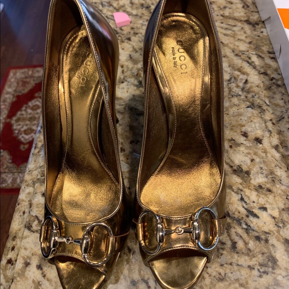 Gucci shoes
